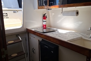Island Girl 30ft Luhrs Yacht For Sale