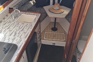 Island Girl 30ft Luhrs Yacht For Sale