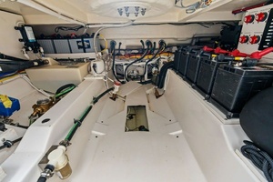 38FT (11M) TIARA YACHTS