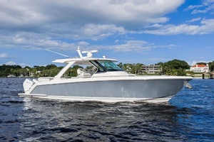 Yacht for sale 38FT (11M) TIARA YACHTS
