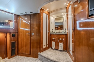 59FT (18M) CARVER