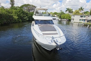 68FT (20.73M) PRESTIGE Worth Avenue Yachts