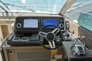 2022 Prestige 590 Flybridge thumbnail 20