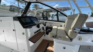 Solamore 34ft Everglades Yacht For Sale