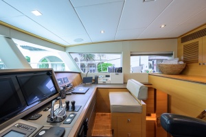 Midnight Moon 85ft Horizon Yacht For Sale