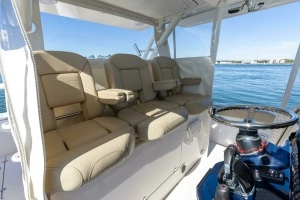 2019 Pursuit S 368 thumbnail 4