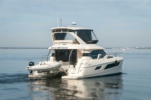 Mimi s Oasis 44ft Aquila Yacht For Sale
