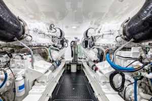 Viking 70 Convertible - Engine Room