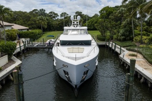 Midnight Moon 85ft Horizon Yacht For Sale