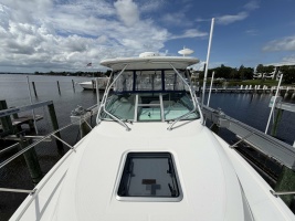 SEAQUEL 29ft Robalo Yacht For Sale