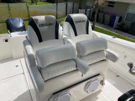 INTENSITY 2 29ft Century Yacht For Sale