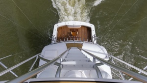 2017 72 Viking Enclosed Bridge Share-E Bridge Fly Bridge (5)