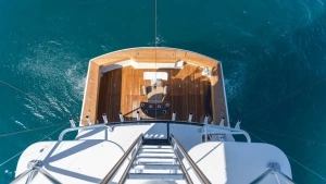 2001 Hatteras 60 Convertible thumbnail 45