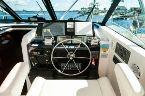 2003 Tiara Yachts 4200 Open  Kingfisher Helm 4