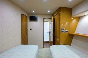 BLU FROG 82ft Viking Yacht For Sale