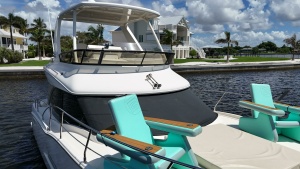 SEAS THE DAY 40ft Carver Yacht For Sale