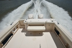 2016 Grady-White 330 Express thumbnail 24