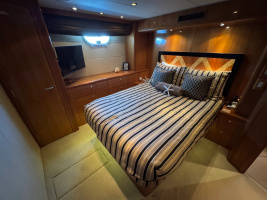 PERFECT LA DEE 75ft Hatteras Yacht For Sale