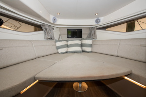32ft Sea Ray Yacht For Sale