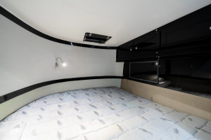 65ft HCB Yacht For Sale