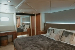 1996 Oceanfast 87 Enclosed Bridge Sportfish thumbnail 13