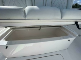 33ft Everglades Yacht For Sale