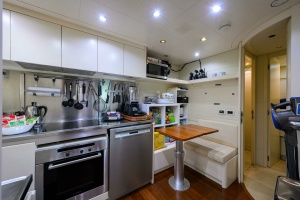 Miura 90ft Pershing Yacht For Sale