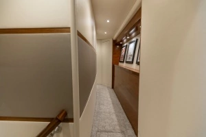 2023 Viking 72 Convertible thumbnail 26