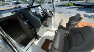 In Stock 2024 Nimbus T8 314 26ft Nimbus Yacht For Sale