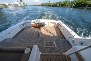 RUNNING OVER 68ft Viking Yacht For Sale