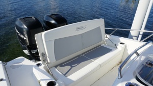 27ft Boston Whaler Yacht For Sale
