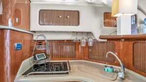 Barely Covered 40ft Sea Ray Yacht For Sale