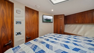 SEA N ME TOO 44ft Hatteras Yacht For Sale