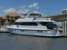 PERFECT LA DEE 75ft Hatteras Yacht For Sale