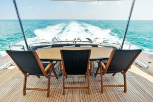 Voyager 84ft Lazzara Yachts Yacht For Sale