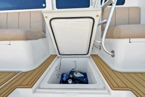 2002 Viking 65 Convertible thumbnail 14