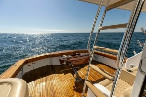 2020 Viking 62 Convertible thumbnail 37