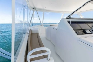2013 Viking 76 Convertible thumbnail 57