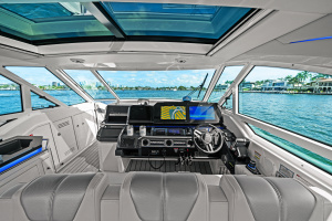 LADY CHAMPAGNE 2 40ft Formula Yacht For Sale