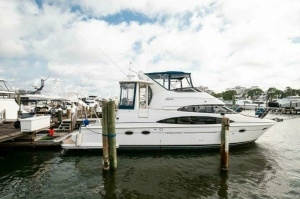 2002 Carver 444 Cockpit Motor Yacht thumbnail 33