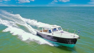 Camelot 32ft MJM Yacht For Sale