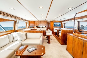 2018 Viking 72 Convertible thumbnail 3