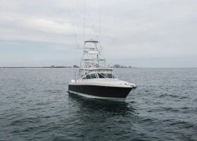 2011 Contender 40 Express thumbnail 36