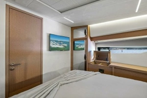 2022 Prestige 520 Flybridge thumbnail 34