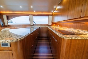 2012 Viking 60 Convertible thumbnail 33