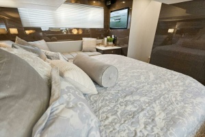 Sweet Caroline 46ft Cruisers Yachts Yacht For Sale