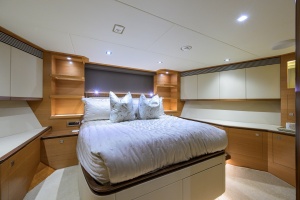 Midnight Moon 85ft Horizon Yacht For Sale