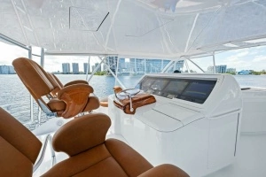 2012 Viking 82 Convertible thumbnail 80