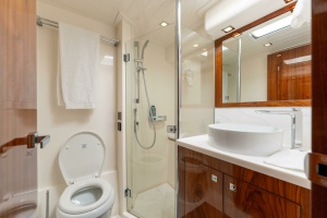 VENTURES64 48ft Riviera Yacht For Sale