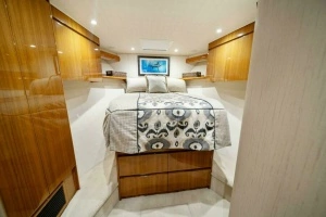 2016 Viking 55 Convertible thumbnail 17